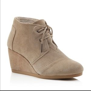Toms lace up wedge booties